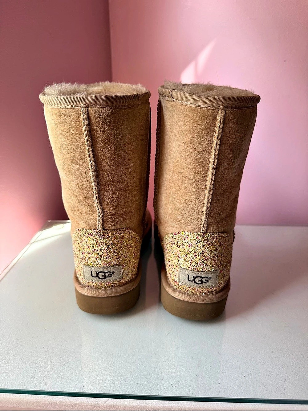 UGG Classic Short Glitter Heel Boots US 6
